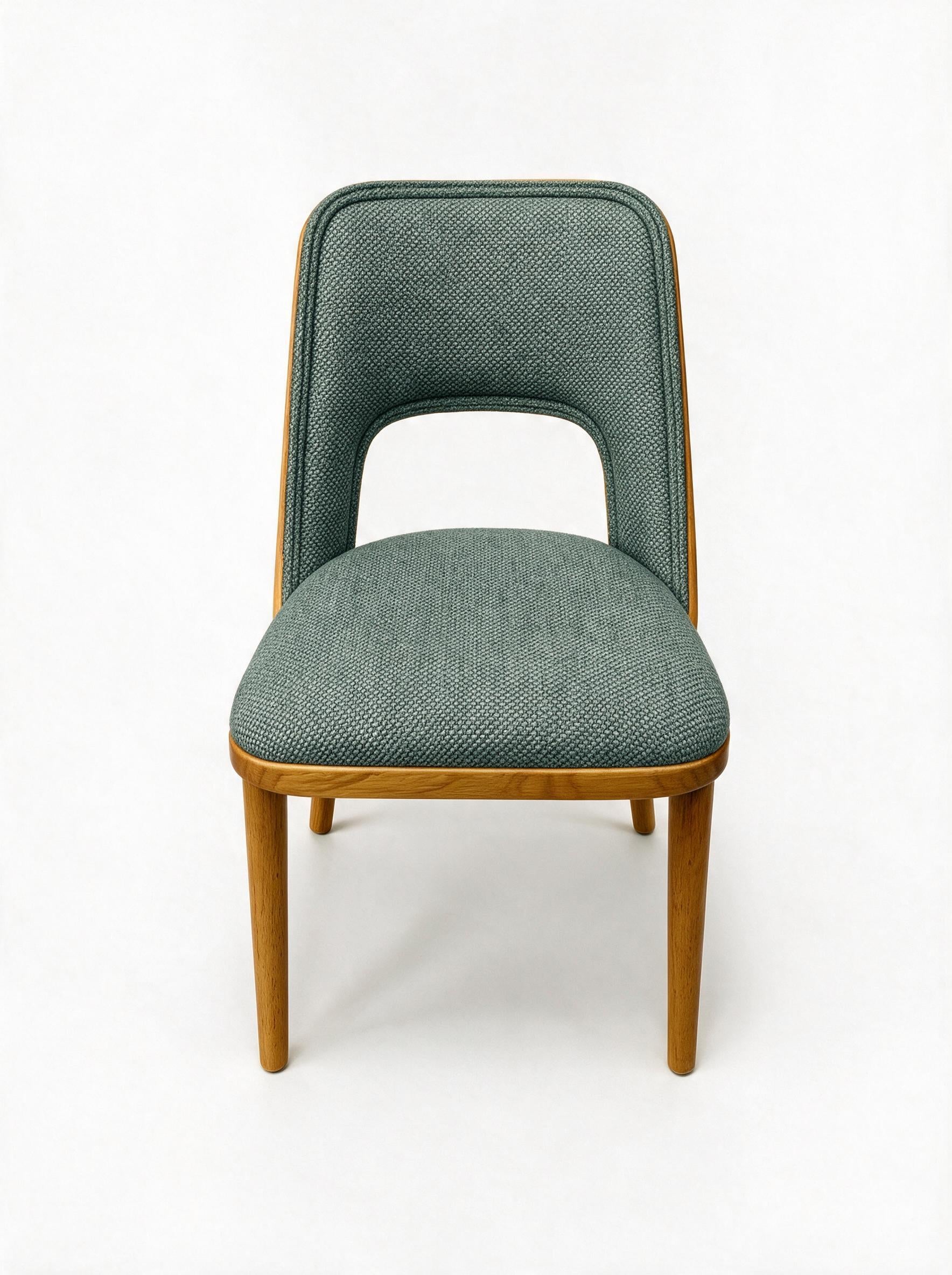 Eclecttic Soft Chair