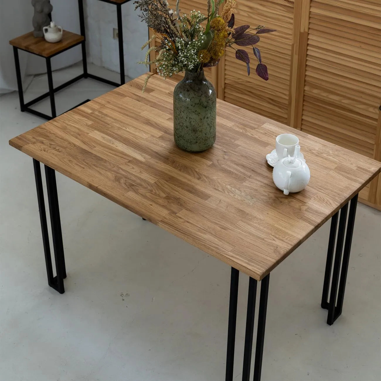 Melvin Dining table