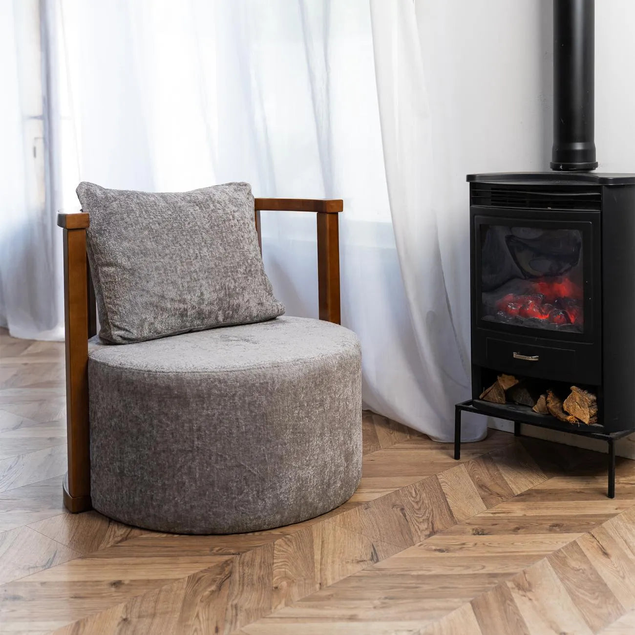Lari Recliner
