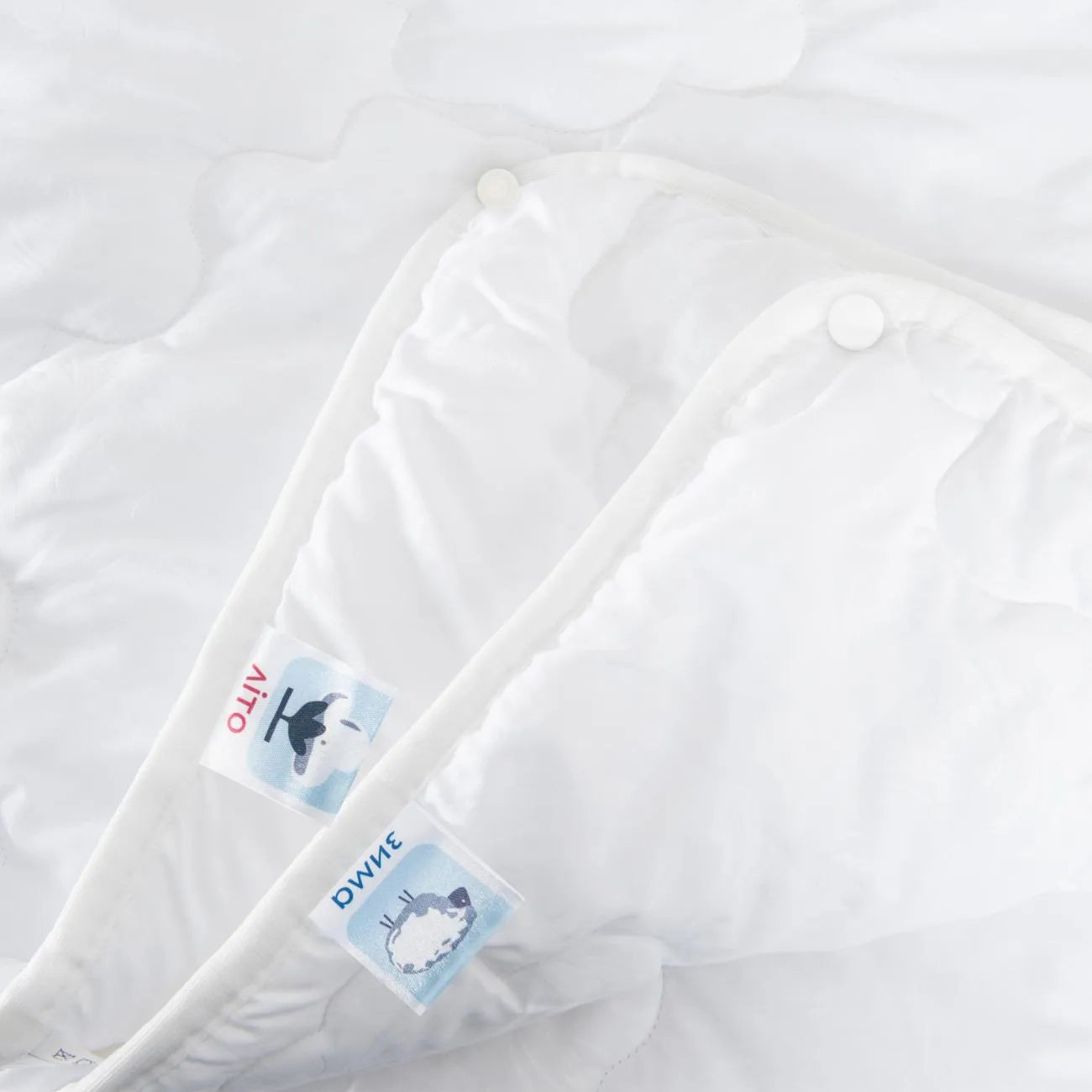 Veneto Luxe 4 Seasons Blanket